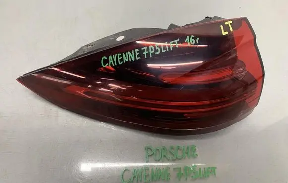 Porsche Cayenne (92A) Rear/tail lights 7P5945207N