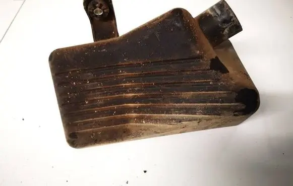 Suzuki Grand Vitara II Intake resonator 