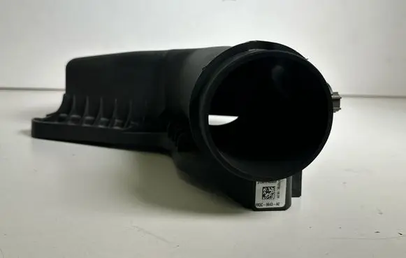 Ford Mustang VI Air filter box cover FR3C9643AE 319017A3009