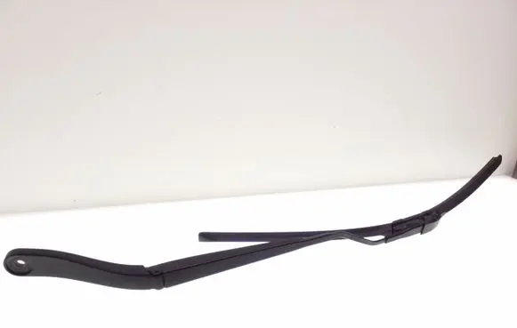 Ford Courier Front wiper blade arm ET7617526AB
