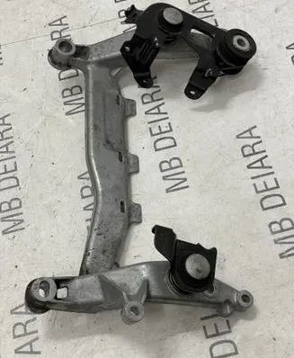 Volkswagen Touareg II Pneumatic air compressor holding bracket 15157400671