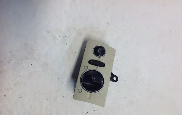 Mercedes-Benz E W211 Light switch 2115450504