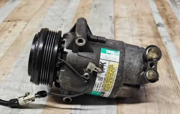 Opel Zafira B Air conditioning (A/C) compressor (pump) 13124750 383601234