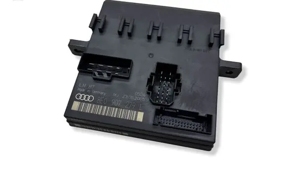 Audi A4 S4 B7 8E 8H Comfort/convenience module 8E0907279L