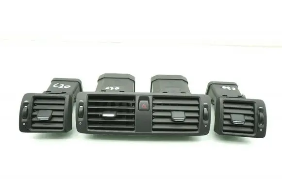 Volvo C30 Dashboard side air vent grill/cover trim 39863758