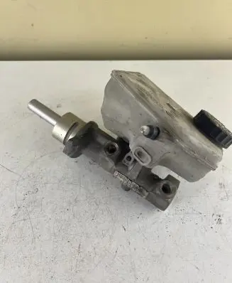 Peugeot 807 Master brake cylinder