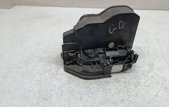 BMW 5 F10 F11 Rear door lock 7229460