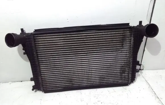 Volkswagen Golf VI Intercooler radiator 1K0145803T