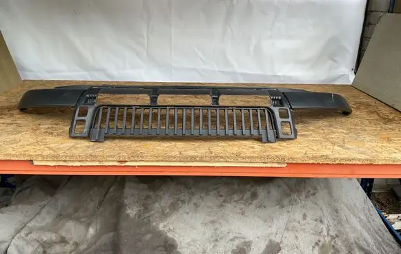 Skoda Yeti (5L) Front bumper lip 5L0807061A