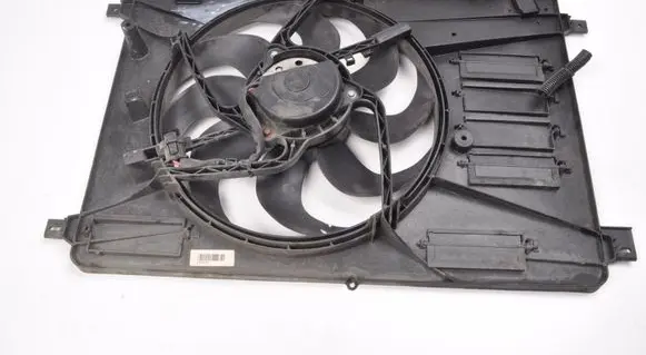 Volvo V60 Electric radiator cooling fan P31293778