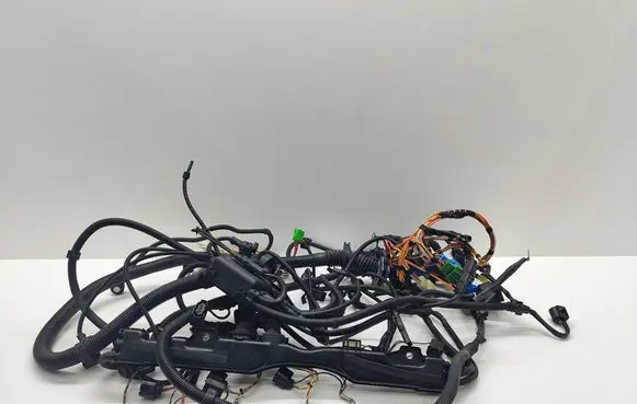 BMW 5 E60 E61 Engine installation wiring loom 7543924 754392401 12527543924