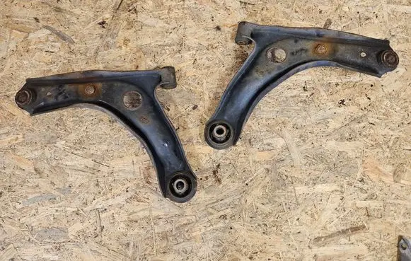 Toyota Aygo AB40 Front control arm 480690H020
