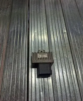Renault Scenic II - Grand scenic II Glow plug pre-heat relay 7700115078 BED712