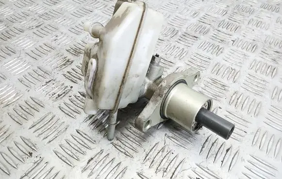 Ford Focus C-MAX Master brake cylinder 
