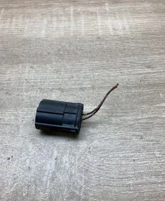 BMW 5 F10 F11 Plug wire 8352384