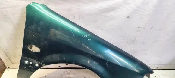 Volkswagen PASSAT B4 Fender