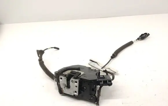 Renault Latitude (L70) Front door lock 805030019R