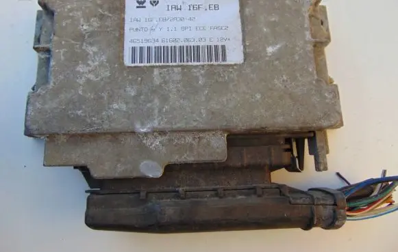 Fiat Punto (176) Engine control unit/module 46519634