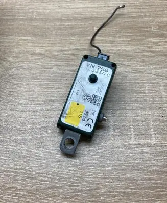 Volkswagen Touran I Aerial antenna amplifier 7L6035577C 12040400