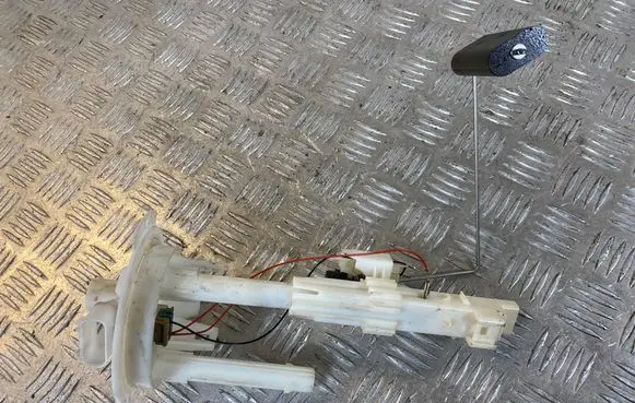 Opel Insignia A Fuel level sensor 15776412 L00230286412 29032011