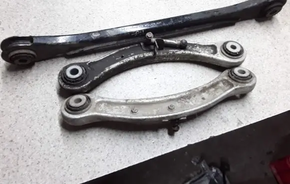 Porsche Cayenne (92A) Rear control arm 7L0505375A 7P0501531