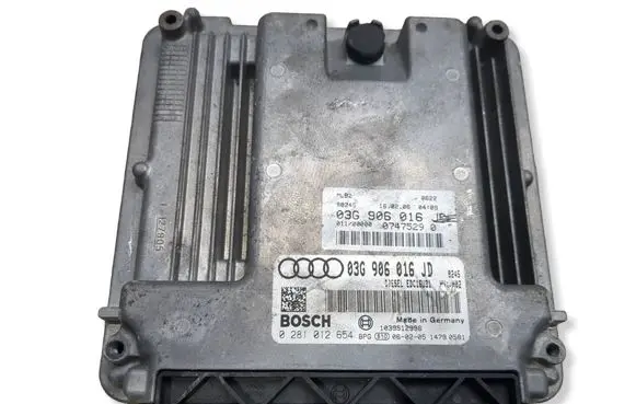 Audi A3 S3 8P Engine control unit/module 03G906016J 1039S12996 03G906016JD