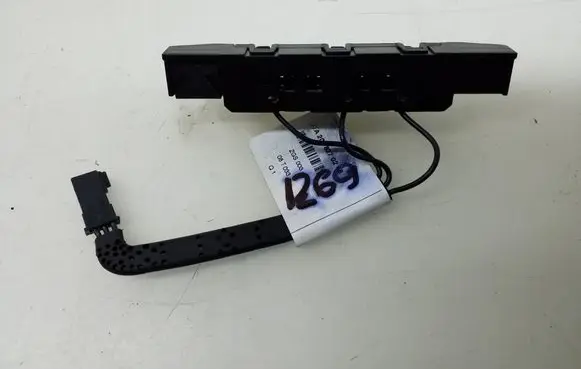 Mercedes-Benz C W204 Other relay A2048270248