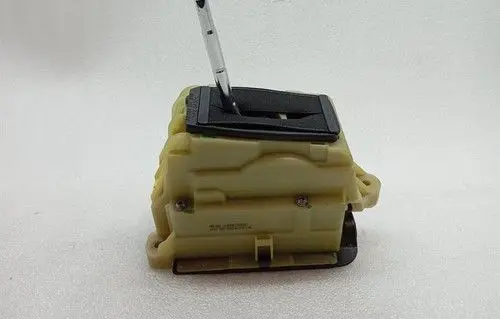 Mercedes-Benz C W204 Gear shifter/selector A2042677624