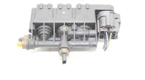 Land Rover Range Rover Sport L320 Engine mount vacuum valve RVH000095