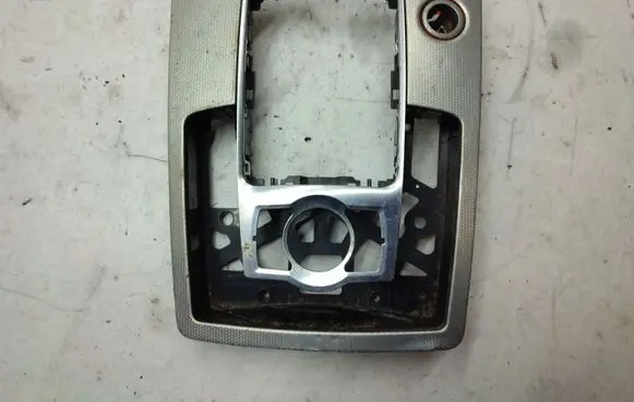 Audi Q7 4L Gear shifter surround trim plastic 4L0864261