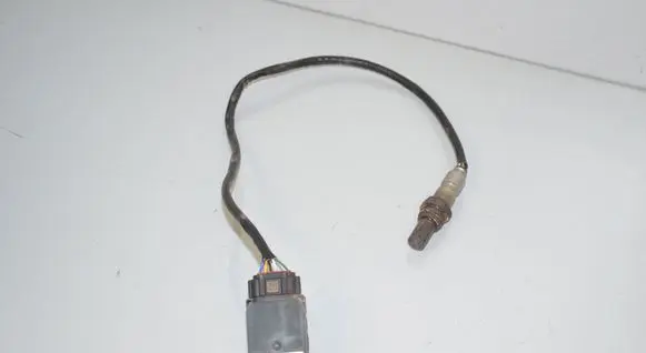 BMW 1 F40 Lambda probe sensor 8580408 13628580408