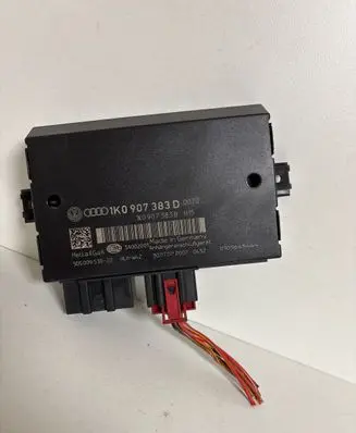 Volkswagen Touran I Tow bar trailer control unit/module 1K0907383B 1K0907383D 5DS00953022