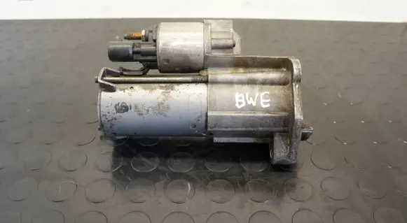 Audi A4 S4 B7 8E 8H Starter motor 06D911023A