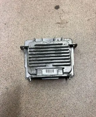 Land Rover Range Rover Sport L494 Headlight ballast module Xenon 89089352