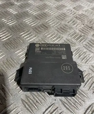 Audi A6 S6 C6 4F Gateway control module 4F0907468M 4F0907468F