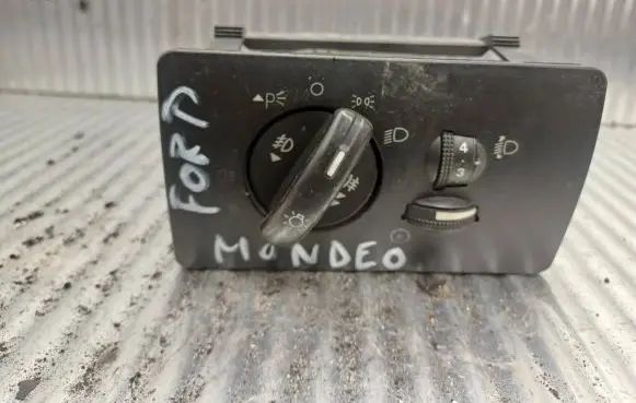 Ford Mondeo Mk III Light switch 1S7T13A024AB 020307B 04052701