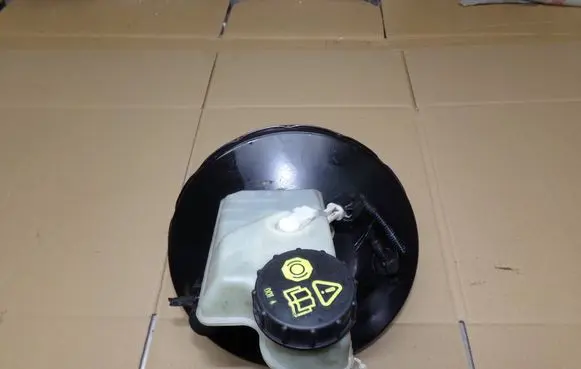 Volvo V50 Brake booster 4N512B195AL