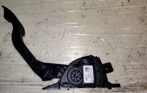 Ford Transit - Tourneo Connect Accelerator throttle pedal 6PV01036884