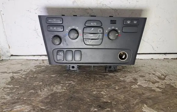 Volvo XC70 Climate control unit 8651242 01W16E M616EA00053