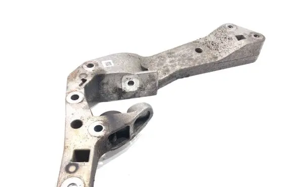 BMW 5 G30 G31 G38 Gearbox mount 9485312