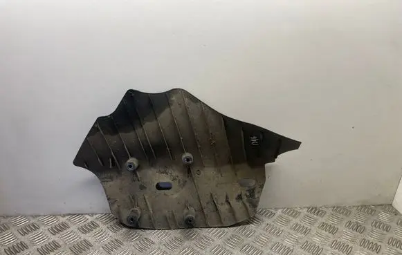 BMW 1 F20 F21 Rear underbody cover/under tray 6796137