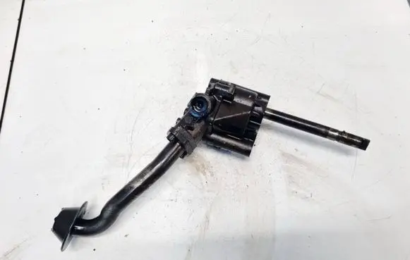 Volkswagen PASSAT B5 Oil pump 026115153A
