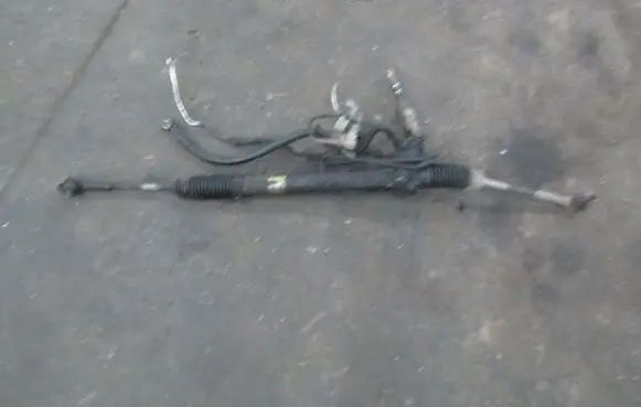 Nissan Almera Tino Steering rack 
