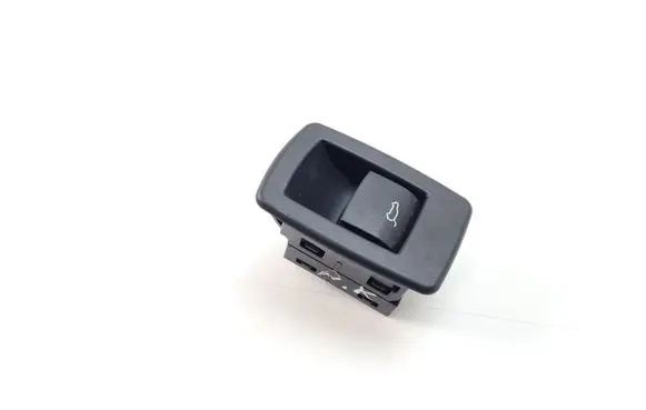 BMW 2 F46 Tailgate opening switch 9299447