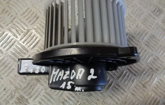 Mazda 2 Heater fan/blower HB111BJS700 8727001530