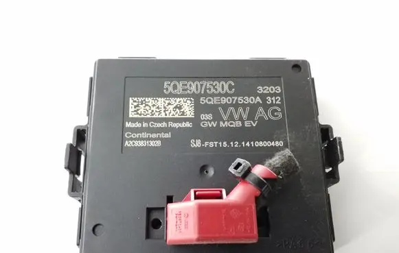 Volkswagen Golf VII Other control units/modules 5QE907530C