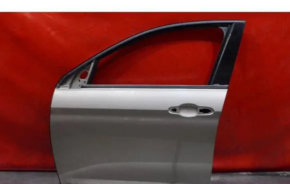 Fiat Tipo Front door