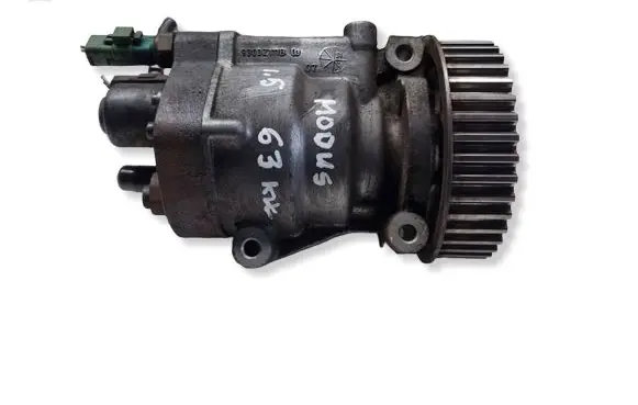 Renault Modus Fuel injection high pressure pump R9042A070A 82000572 0059744ABE