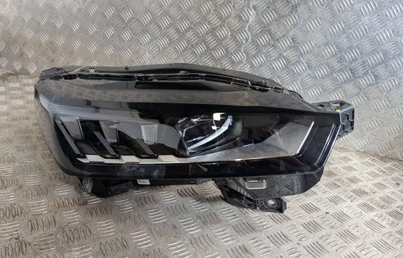 Peugeot 3008 III Headlight/headlamp 9864068480