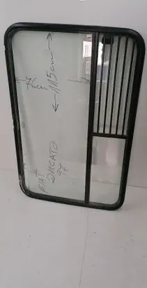 Fiat Ducato Side middle window/glass 43R005171